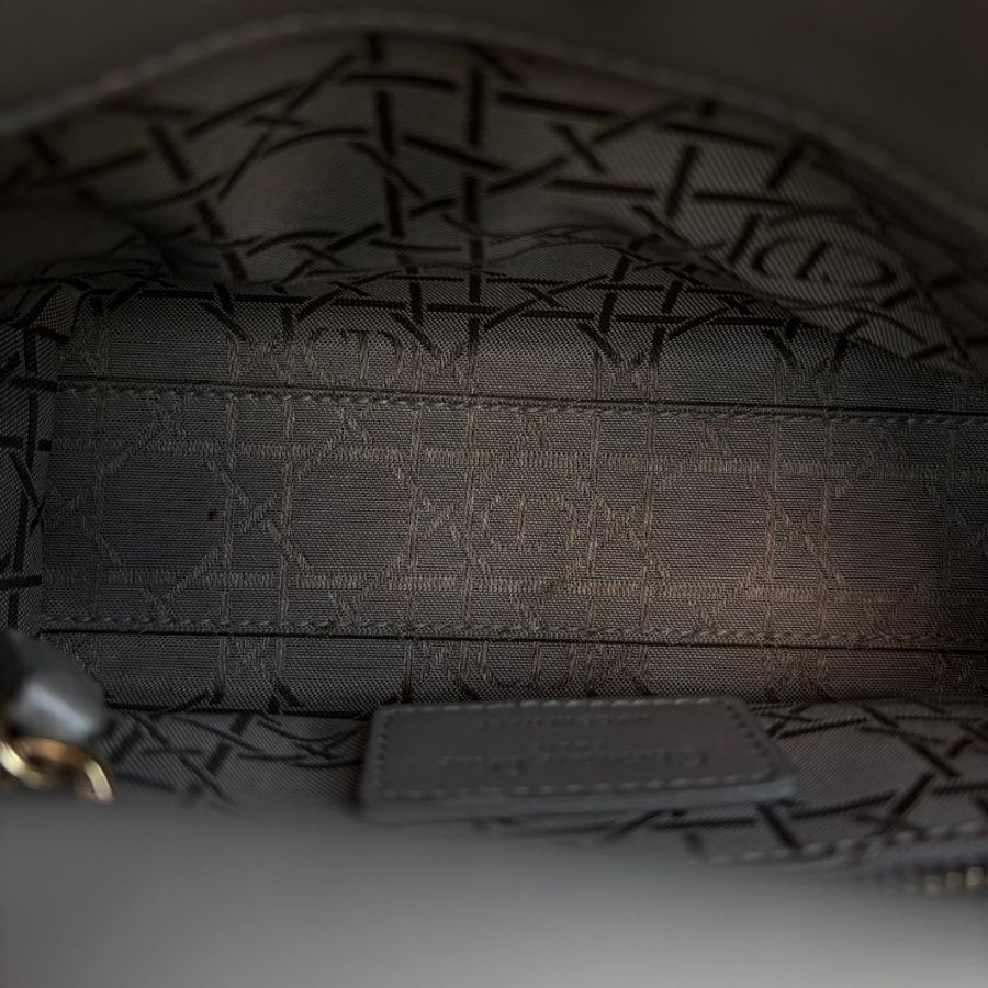 Dior lady dior 灰色金扣戴妃三格-7
