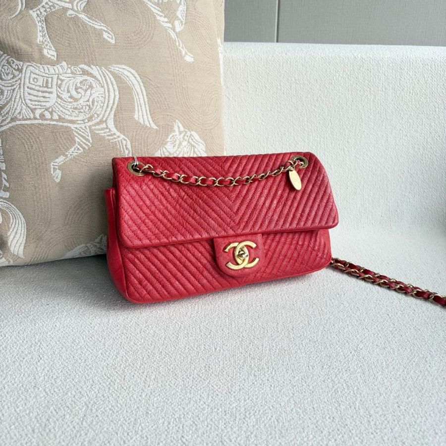 Chanel CF V紋口蓋包
紅色金扣 牛皮 單蓋-5