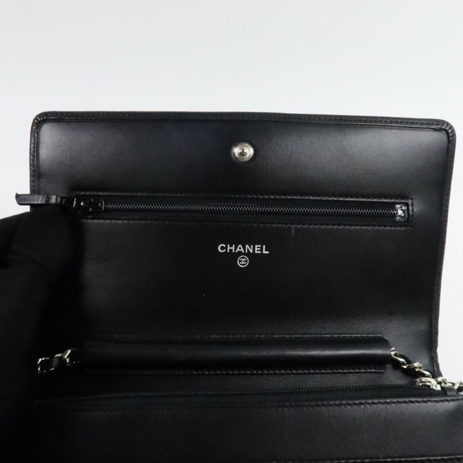 CHANEL 牛皮皮革WOC Wallet On Chain鏈帶肩背袋-14