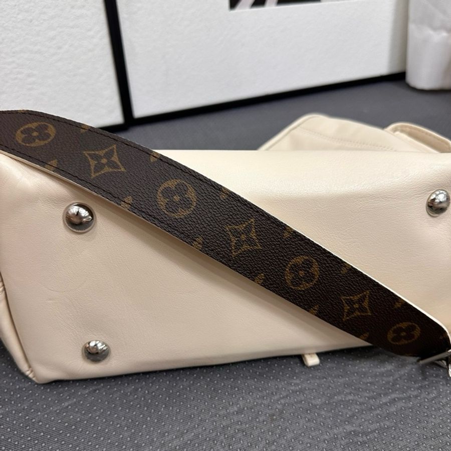 路易威登 LV carryall cargo白色全皮小號單肩包斜挎包-7