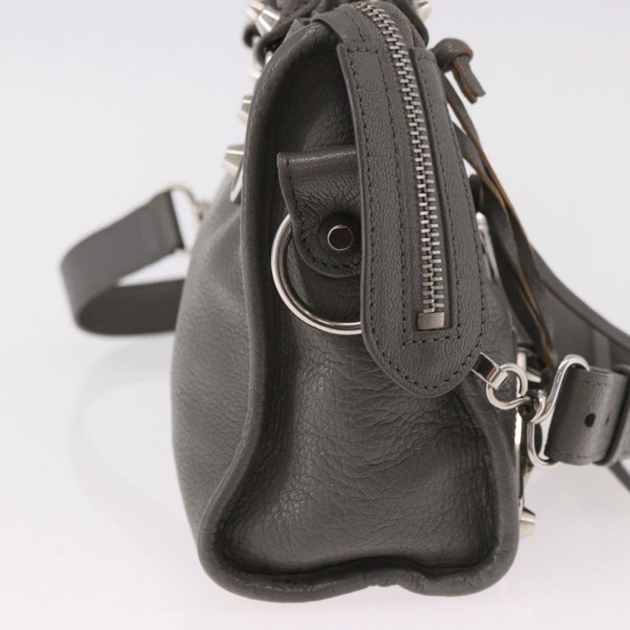 【日本直送】BALENCIAGA 皮革經典金屬邊迷你城市兩用包 灰色/銀色 正品 187985M-3
