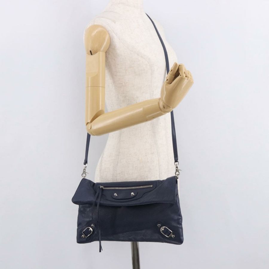 【日本直送】BALENCIAGA 經典信封式單肩包,皮革材質,海軍藍/銀色,貨號 319376,正品編號 189069V-27