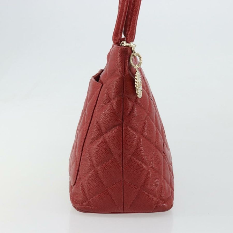 【日本直送】香奈兒 (CHANEL) 絎縫復刻版托特包,魚子醬紋紅色,CC標誌,正品編號189312SAV-3