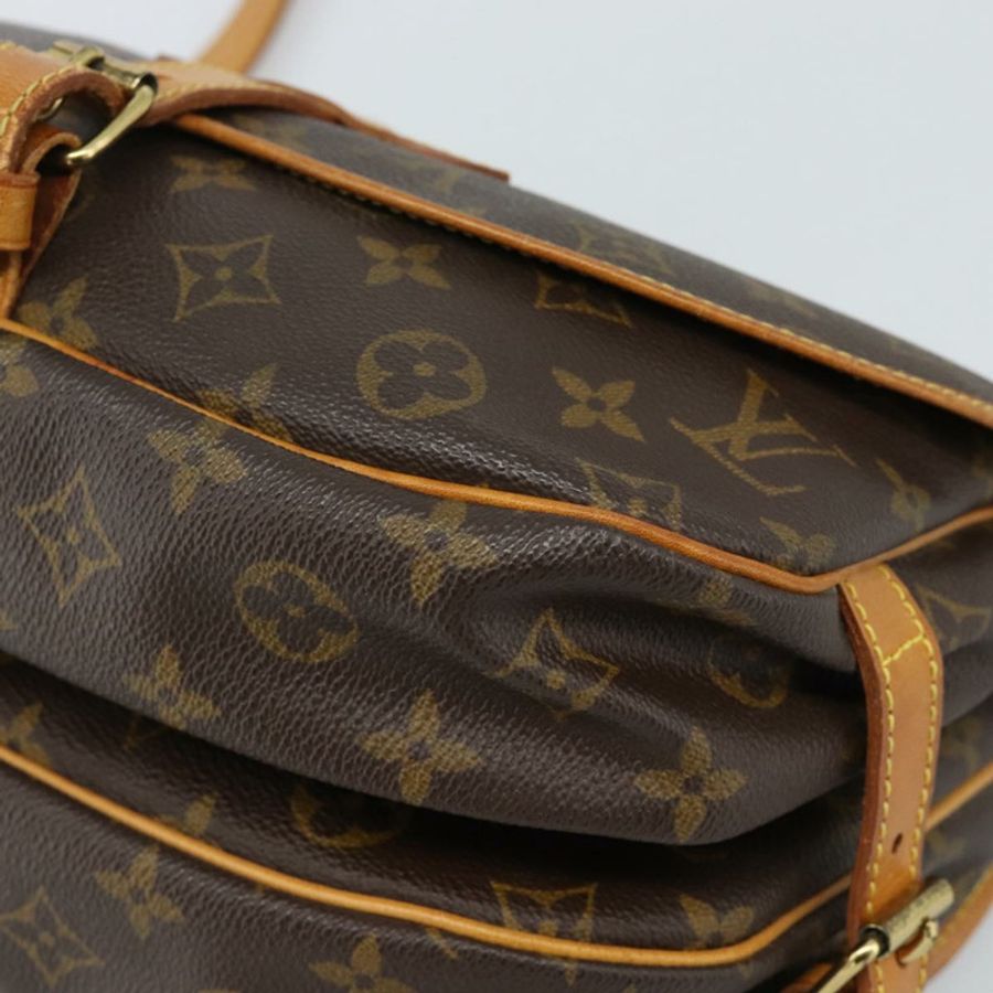 【日本直送】路易威登 Monogram Saumur 30 肩背包 M42256 LV Auth am11998A-15