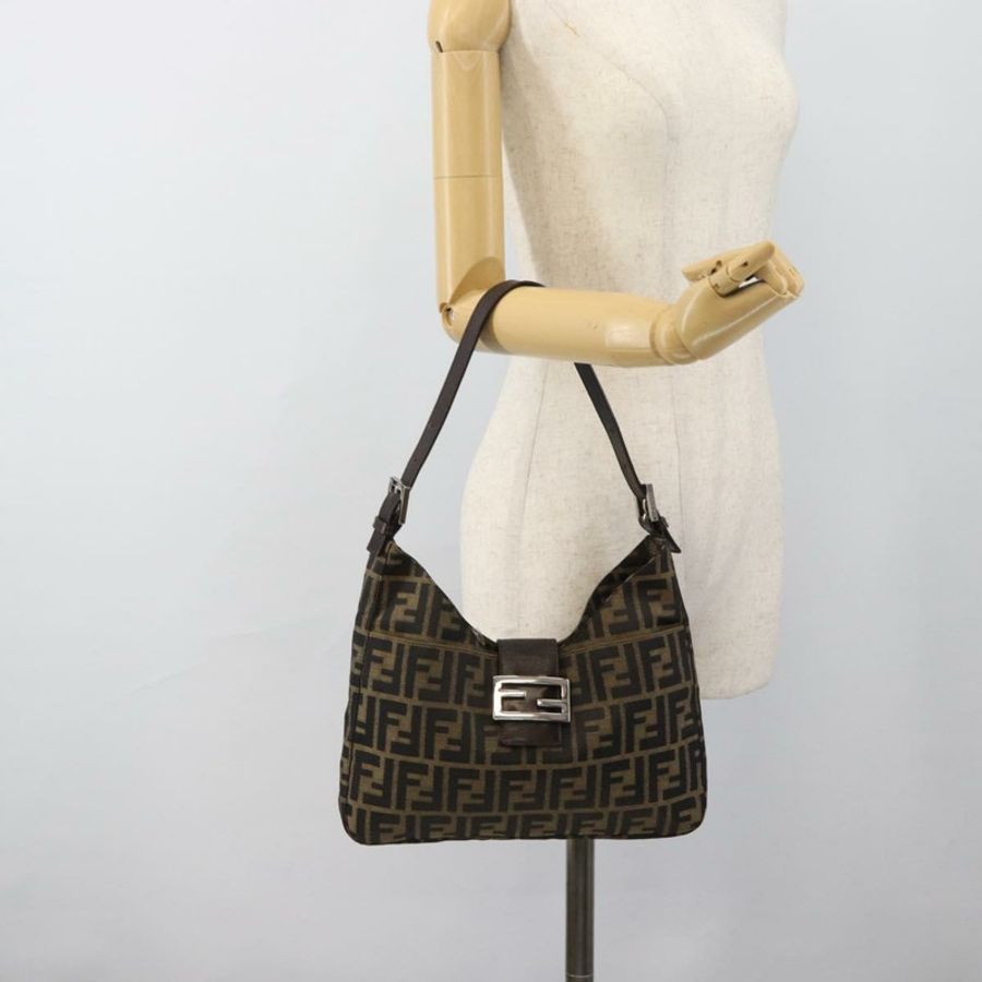 【日本直送】FENDI Zucca帆布Mamma Baguette單肩包 黑色棕色 正品 189740V-23