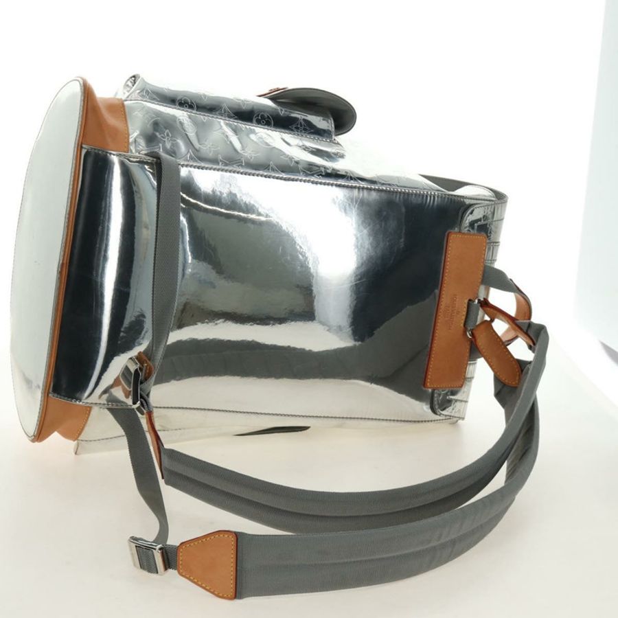【日本直送】路易威登 Monogram Miroir ChristopherPM 雙肩包 銀色 M58756 bs35728SAV-8