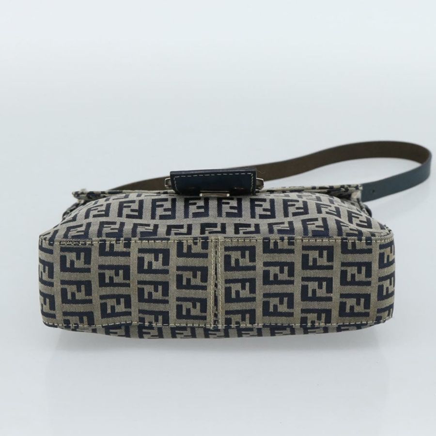 【日本直送】FENDI Zucchino 帆布 Mamma Baguette 單肩包 海軍藍 銀色 正品 189693V-4