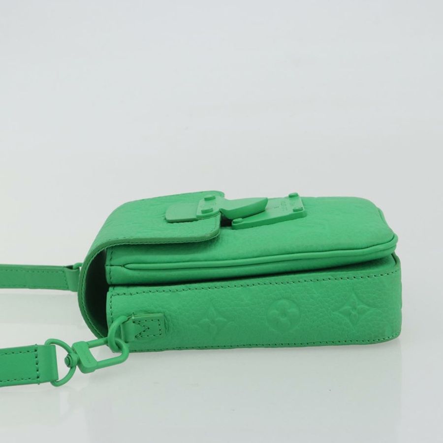 【日本直送】路易威登 (LOUIS VUITTON) 鎖扣豎款皮夾 M81525 正品 ka4987A-3