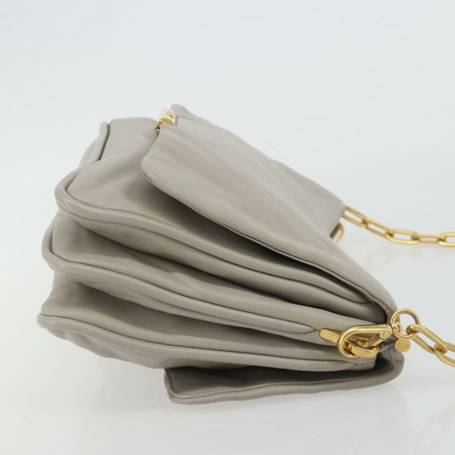【日本直送】Miu Miu 鏈條單肩包 皮革 灰色 金色 正品 BA13736V-2