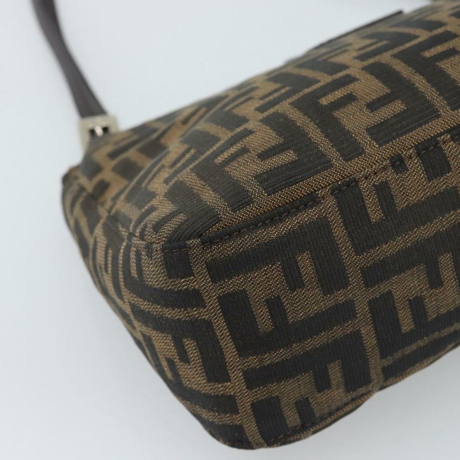 【日本直送】FENDI Zucca 帆布 Mamma Baguette 手袋黑棕色正品 189846A-15