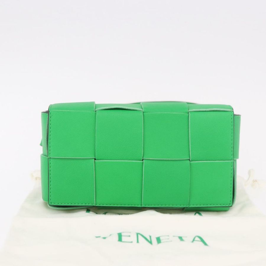 【日本直送】BOTTEGA VENETA MAXI INTRECCIATO 卡式腰包 皮革 綠色 正品 189892M-11