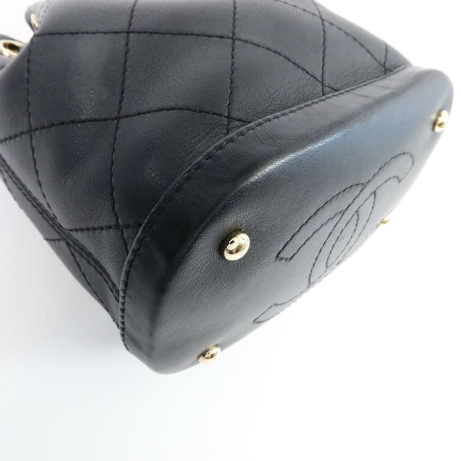 CHANEL 羊皮皮革Bucket Bag鏈帶肩背袋-11