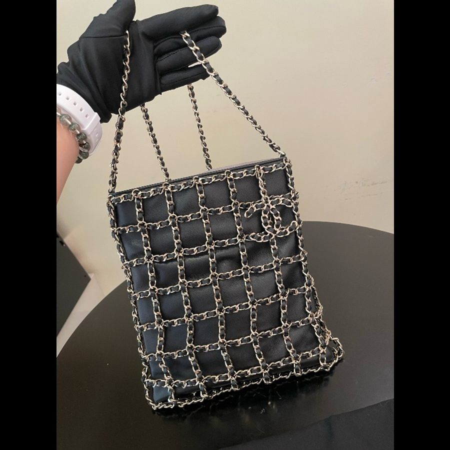 Chanel香奈兒鏈條購物袋鏈條⛓️皮穿金屬大雙C掛件-1