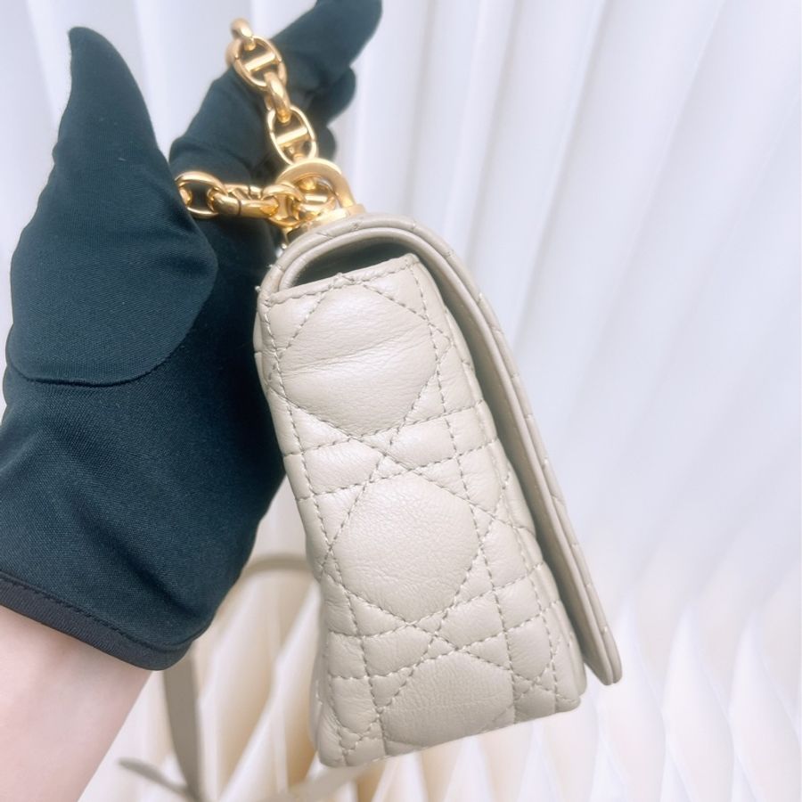 Dior caro 小號奶茶鏈條包-4