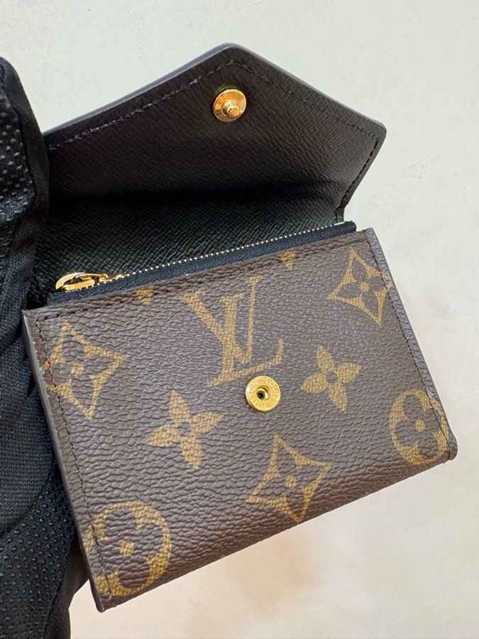 #現貨Louis Vuitton ZOÉ 錢包 三折短夾 LV老花短夾LV零錢包-3