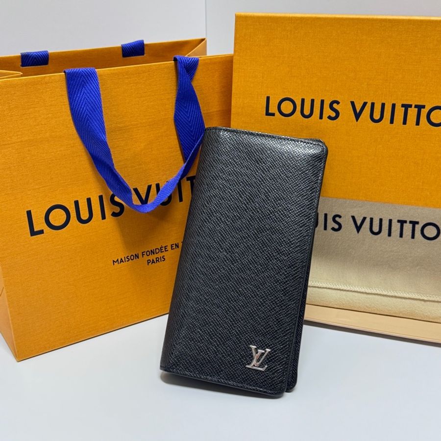 (極新/晶片款🆕) LV M30501 Taïga牛皮 長夾 專櫃29,100-15