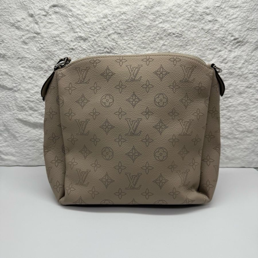 Louis Vuitton 路易威登月光女神 Babylone Chain BB 奶茶灰色手提斜挎包 芯片款-1