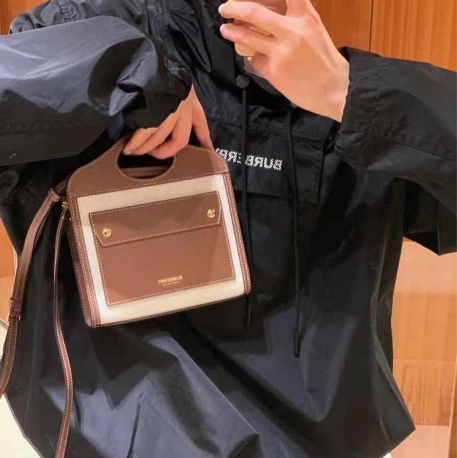Burberry 迷你帆布拼皮革 Pocket-3