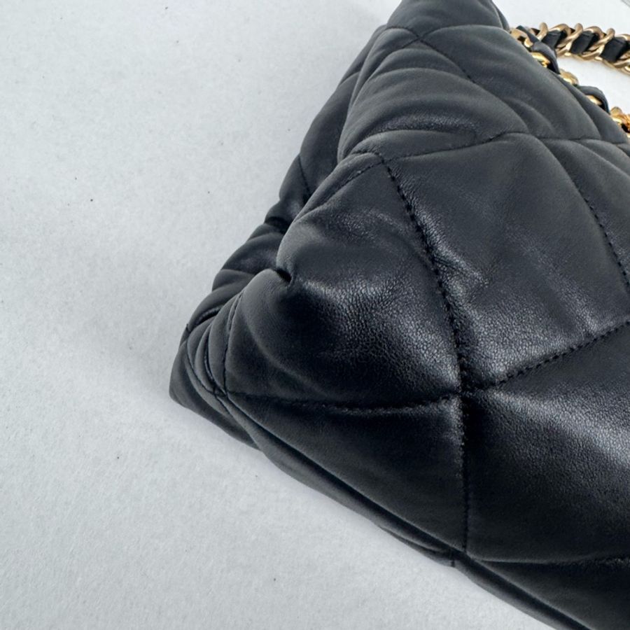 香奈兒Chanel 22B熔岩黑金 TOTE 單肩包,新款晶片-9