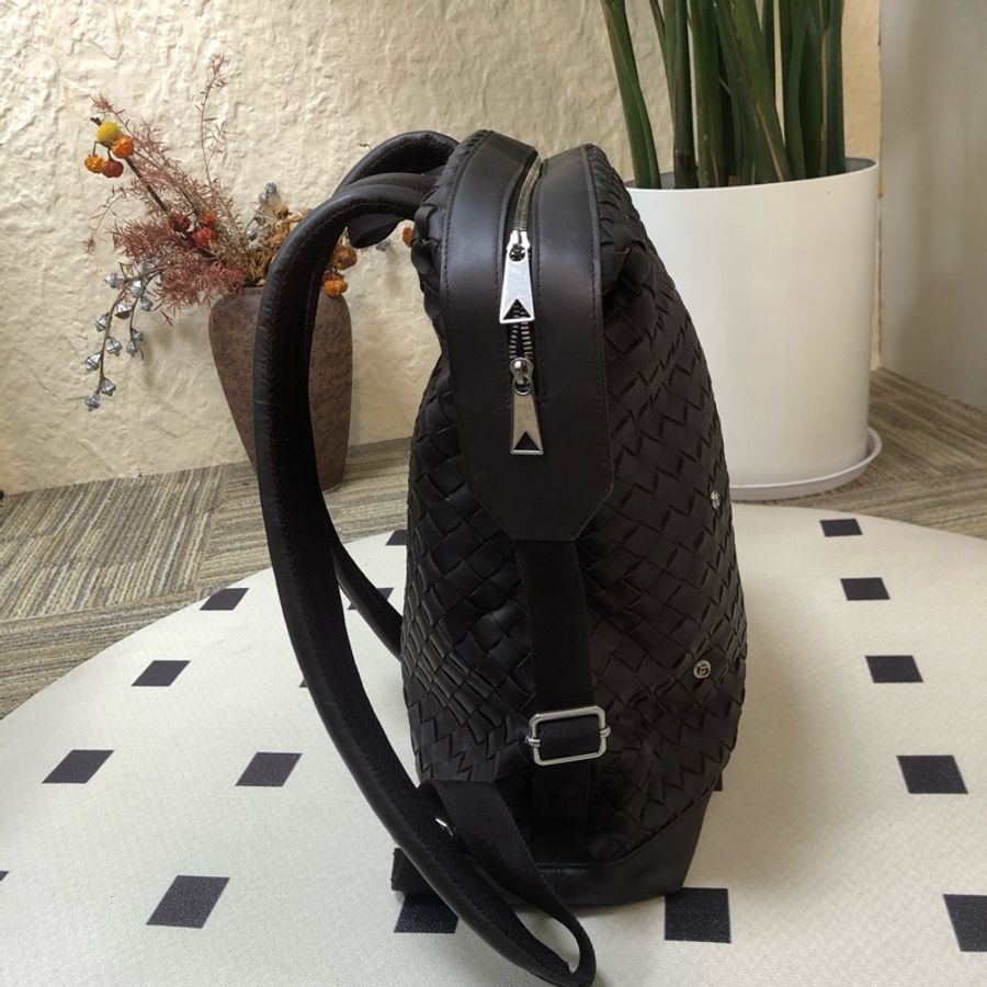Bottega Veneta葆蝶家 Hydrology巧克力棕編織 雙肩包 尺寸43*30*-3