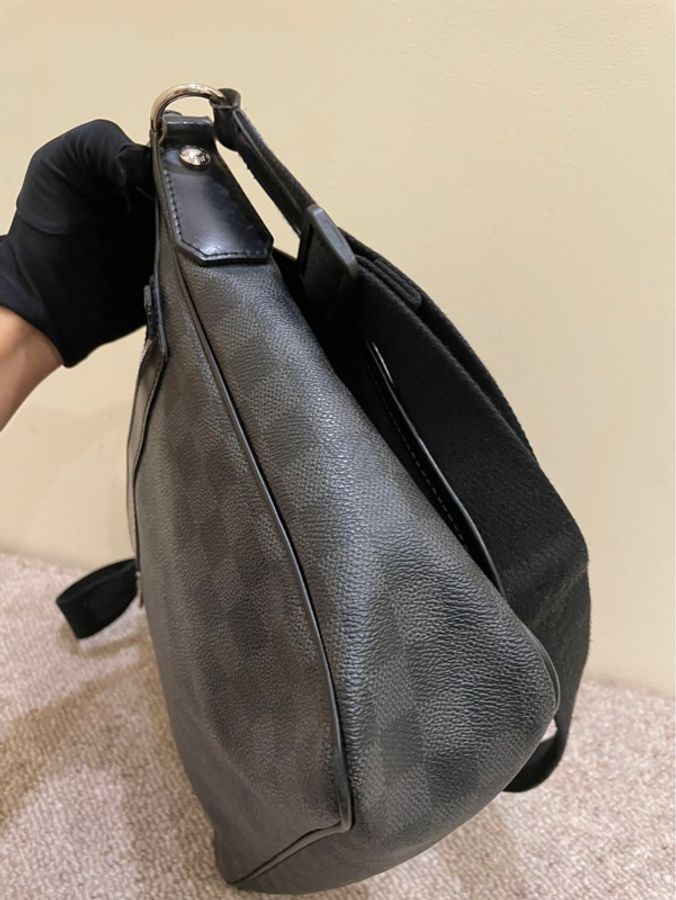 Louis Vuitton 路易威登經典黑棋盤格布魯克林男士郵差包中號 可斜挎單肩 肩帶可調節 尺寸:34x29x9cm。-5