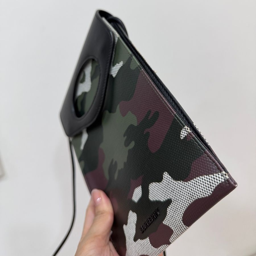 Burberry 迷彩 綠 手機包 肩背包 斜背包 側背包-8