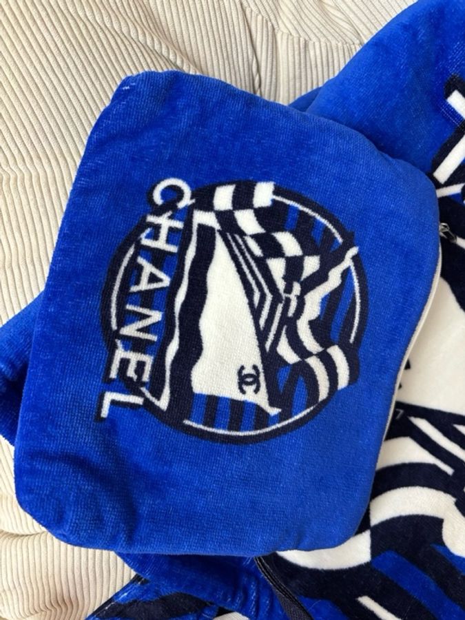 Chanel 香奈兒2019春夏款 老佛爺最後一季郵輪秀場款郵輪雙面沙灘包tote 二合一沙灘包 99新近閒置-4