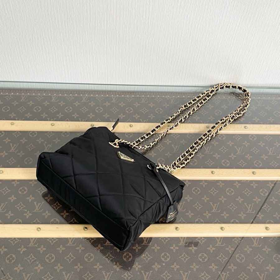 🖤 威選精品|PRADA Re-Edition 黑金鍊條肩背包 🖤-8