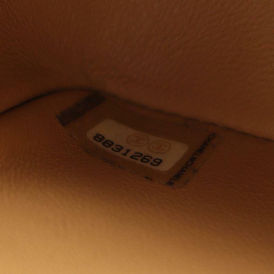 香奈兒迷你絎縫鏈條肩背包,粒面小牛皮,米色,二手,金色五金-4