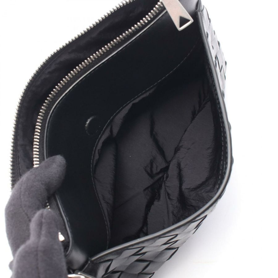 BOTTEGA VENETA Prism Pouch Intrecciato bag 795712V2HL18803 leather Black Used-4