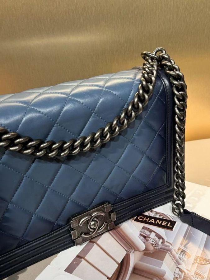 💙 威選精品|CHANEL Le Boy 中大號 深藍漸變 銀扣鏈條包 💙-8
