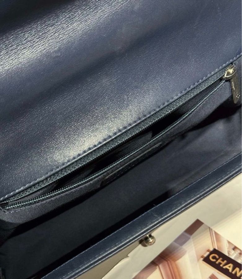 💙 威選精品|CHANEL Le Boy 中大號 深藍漸變 銀扣鏈條包 💙-9