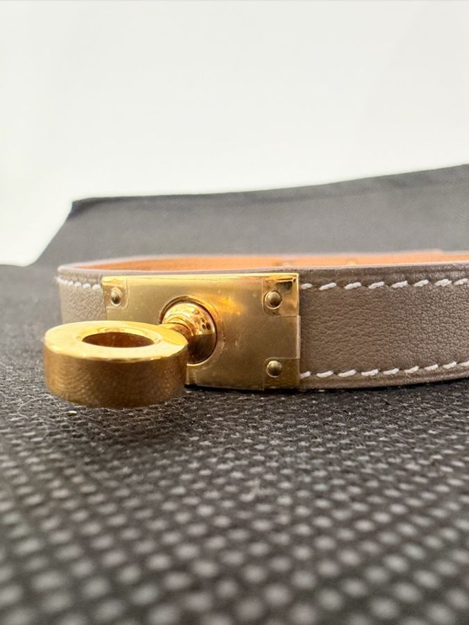 Hermes 大象灰swift金釦Kelly double手環-6