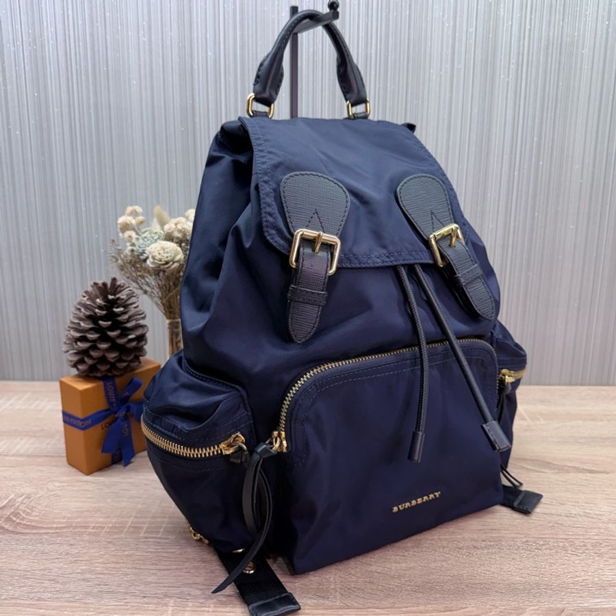 Burberry 深藍色金釦軍旅後背包-10
