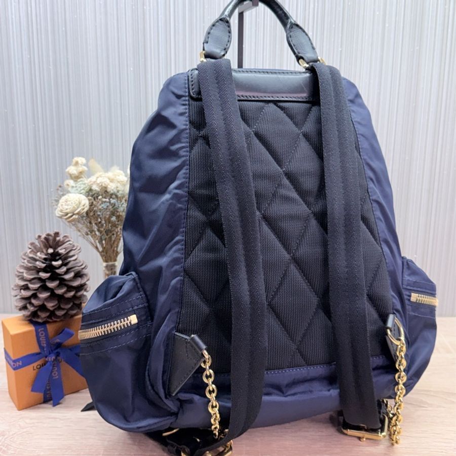 Burberry 深藍色金釦軍旅後背包-12