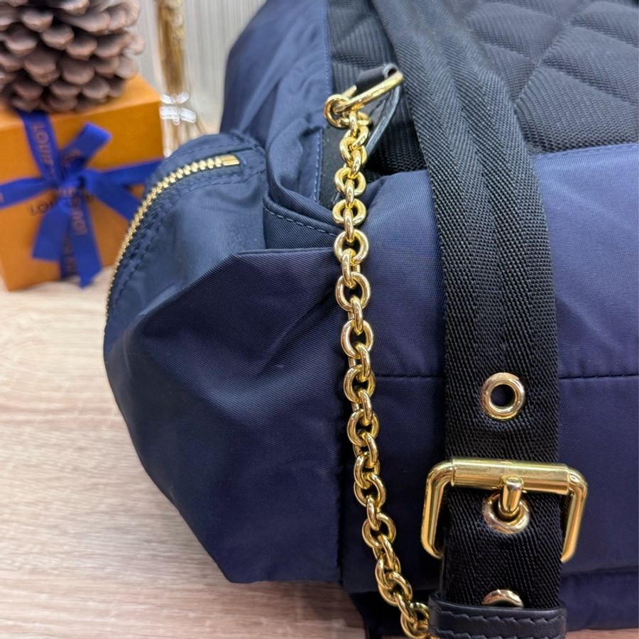 Burberry 深藍色金釦軍旅後背包-17