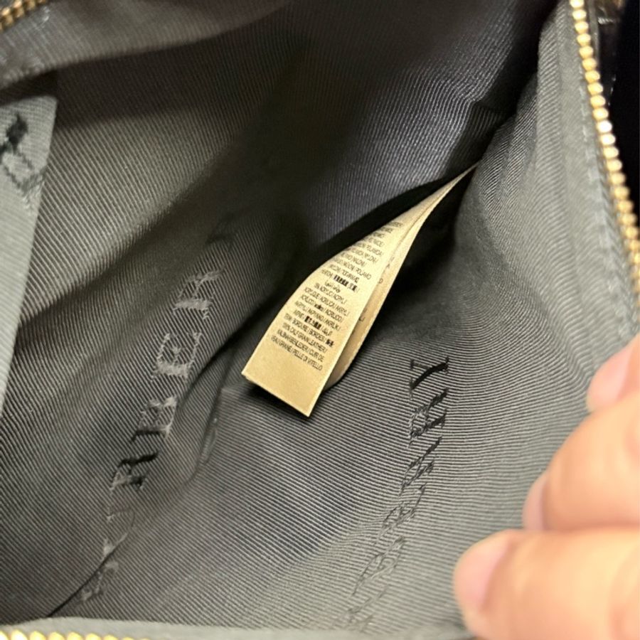Burberry 深藍色金釦軍旅後背包-27