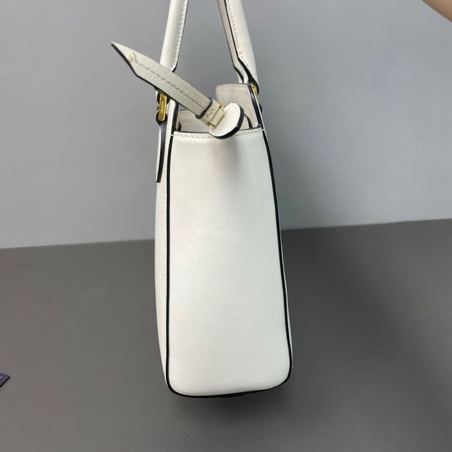 🤍 威選精品|PRADA 白色 Saffiano 十字紋 手提肩背包 🤍-9