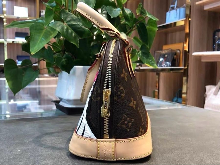 🦓 威選精品|Louis Vuitton Alma BB 小馬聯名限定 貝殼包 🦓-10