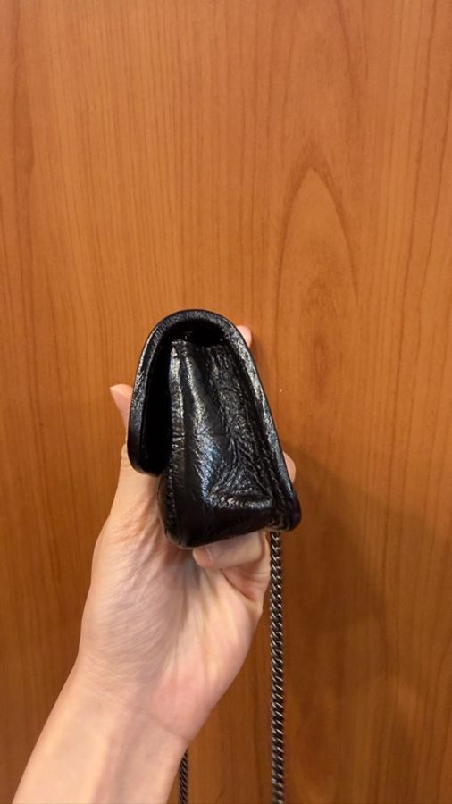 YSL 黑油蠟牛皮黑釦迷你斜背包-2