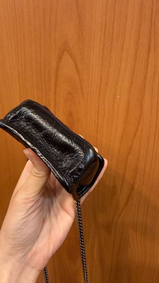 YSL 黑油蠟牛皮黑釦迷你斜背包-7
