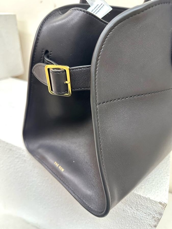 全新閑置The row Margaux Shoulder 12 馬鞍皮 金扣 手提單肩袋包黑色black-3