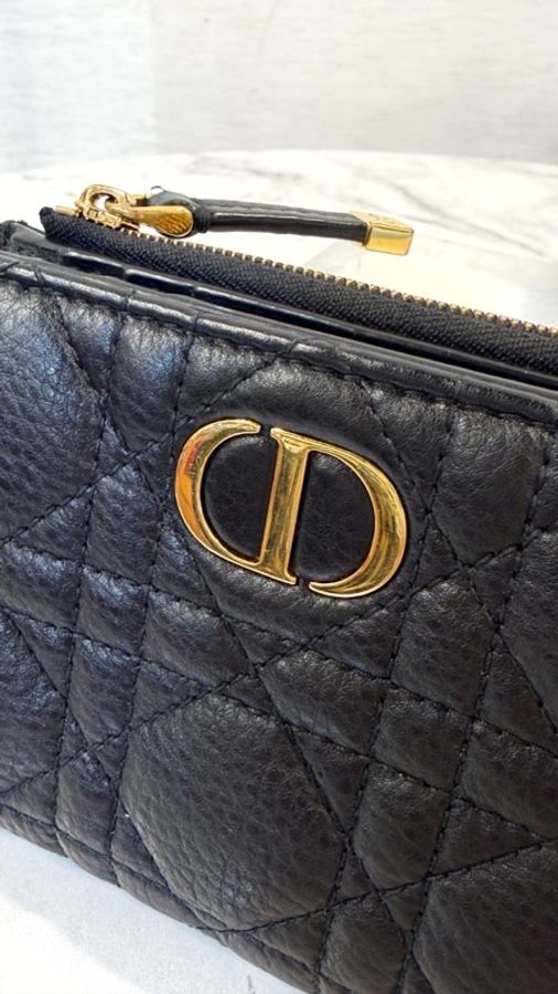 Dior 黑小牛皮金釦Caro Dahlia對釦短夾-1