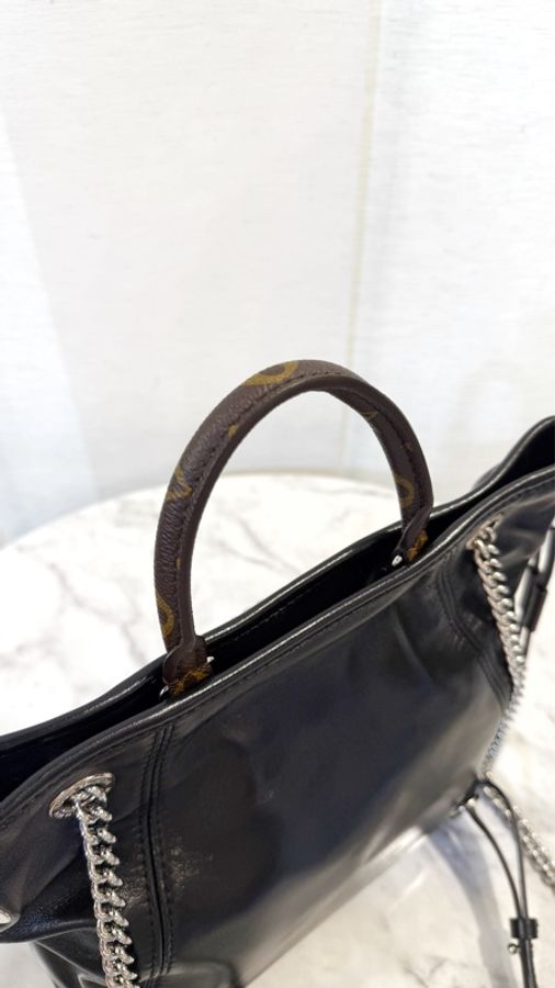 LV 黑牛皮銀釦Off Duty Backpack手提後背包M25522-6
