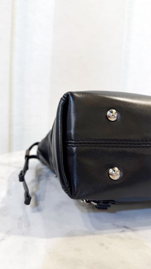 LV 黑牛皮銀釦Off Duty Backpack手提後背包M25522-10