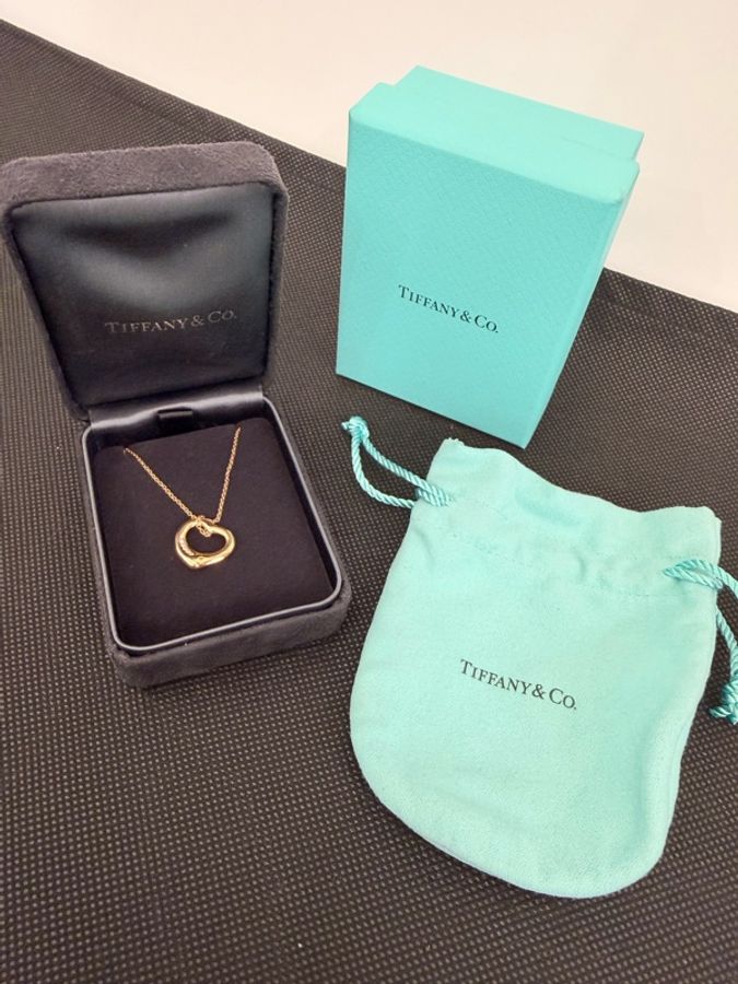 Tiffany &Co. 750玫瑰金5點鑽open heart 項鍊-0