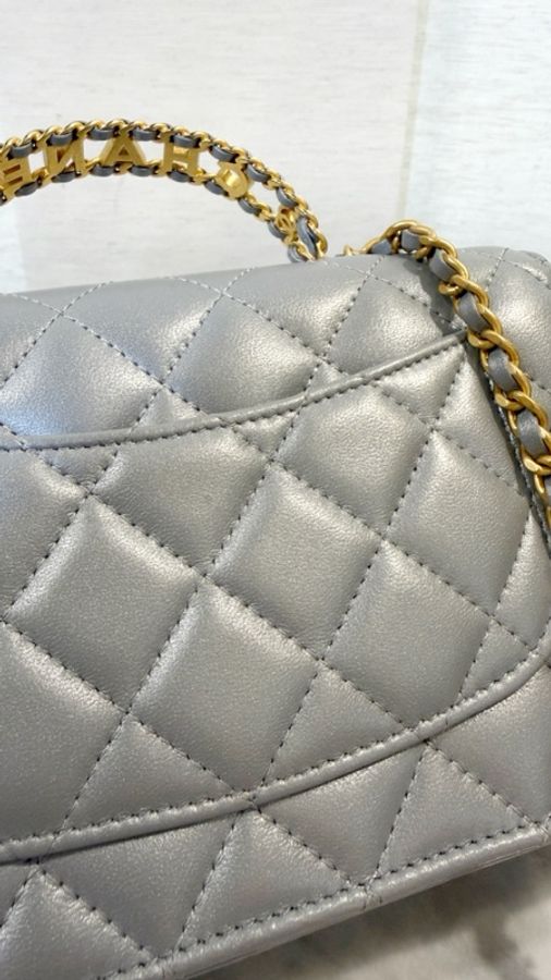 Chanel 珠光淺灰羊皮19 Handle手提斜背WOC AP3664-5