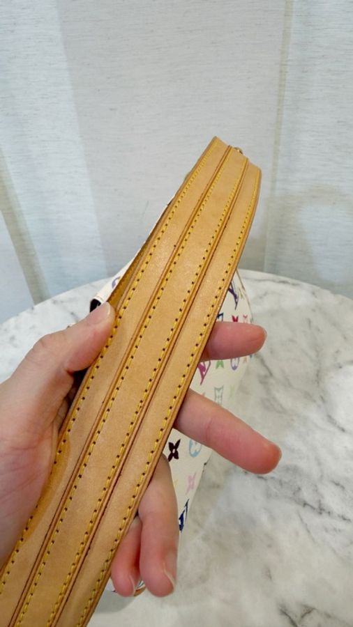 LV 白彩金釦翻蓋口袋手提肩背包M40053-9