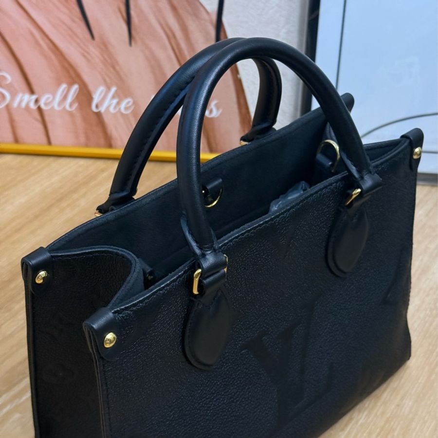 Lv on the go PM 全牛皮壓紋黑色 小號✨最新晶片款-10