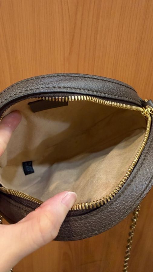 GUCCI PVC卡牛皮金釦斜背圓餅包-10